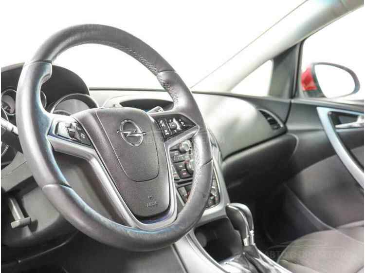 Opel Astra J Рестайлинг