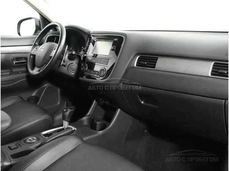 Mitsubishi Outlander III Рестайлинг