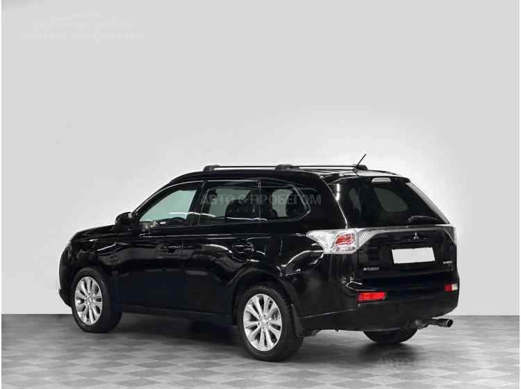 Mitsubishi Outlander III