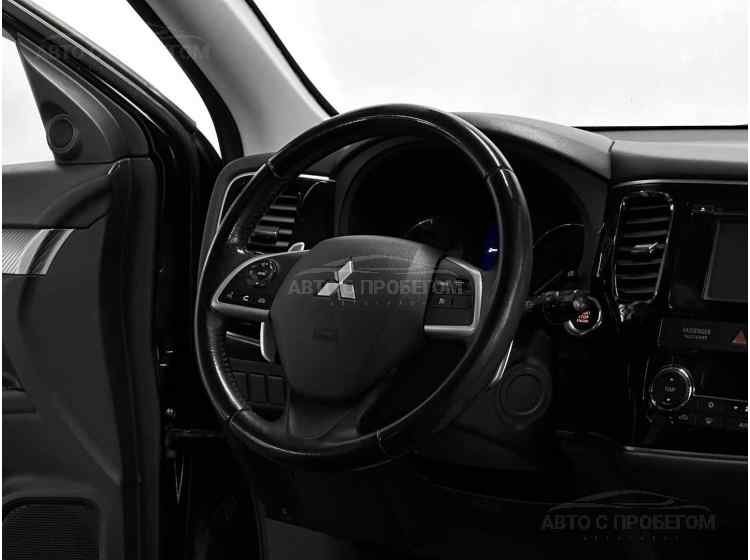 Mitsubishi Outlander III