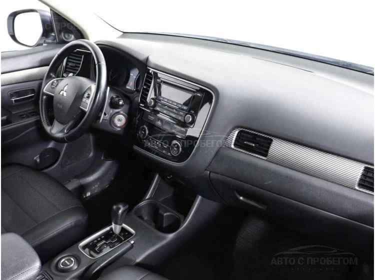 Mitsubishi Outlander III