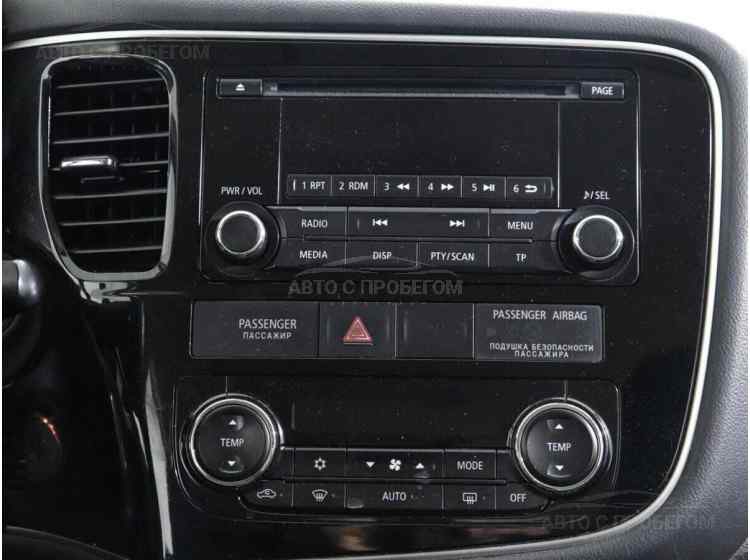 Mitsubishi Outlander III