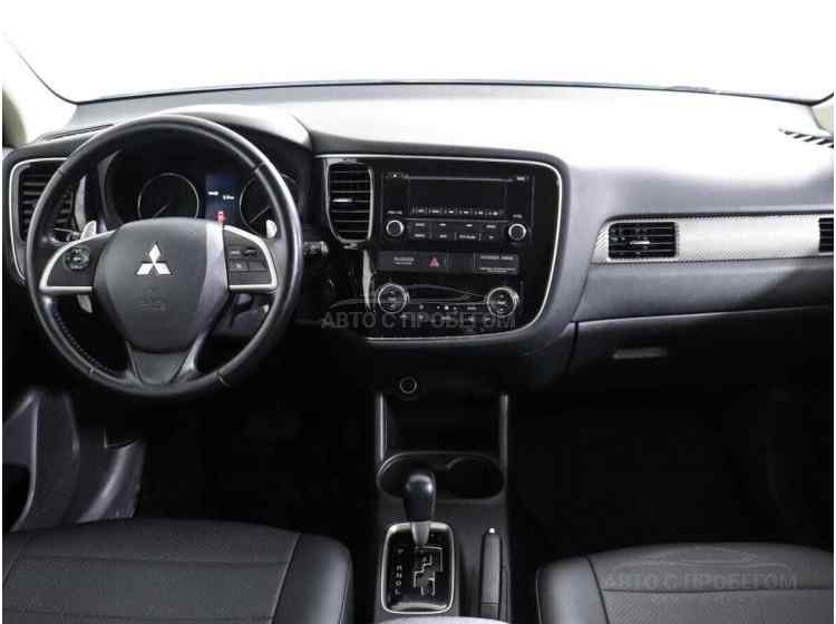 Mitsubishi Outlander III